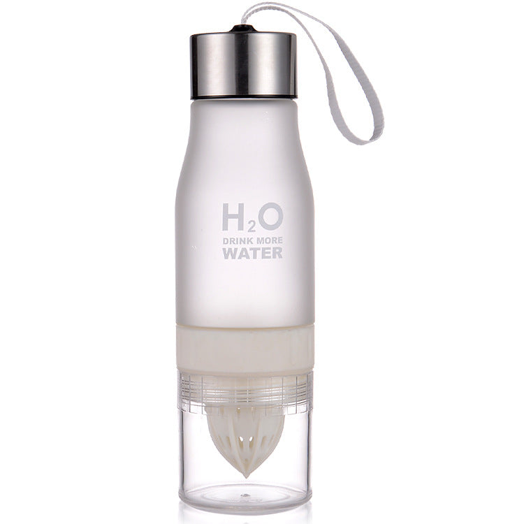 AA Infusore Bottiglia d'acqua 650ml plastica Infuso di frutta Bambini Bere Outdoor Sport bottiglia Succo limone Bollitore portatile
