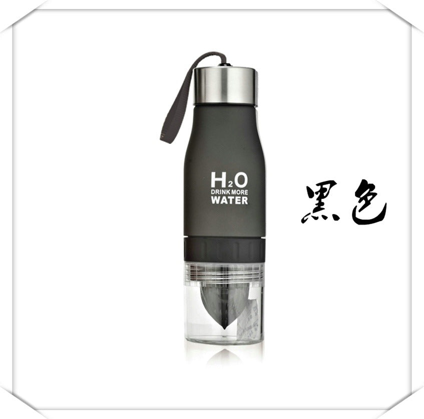 AA Infusore Bottiglia d'acqua 650ml plastica Infuso di frutta Bambini Bere Outdoor Sport bottiglia Succo limone Bollitore portatile