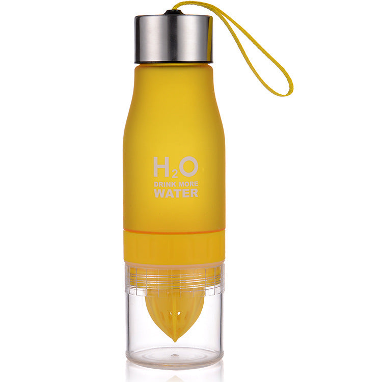 AA Infusore Bottiglia d'acqua 650ml plastica Infuso di frutta Bambini Bere Outdoor Sport bottiglia Succo limone Bollitore portatile